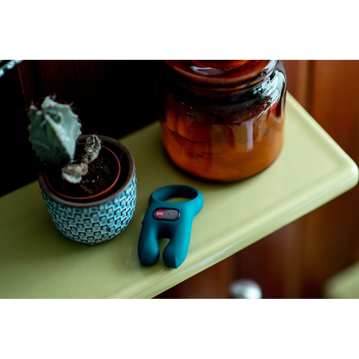 V2H9EEF72E7814948F798D0A7EE085A411BR5585079P8